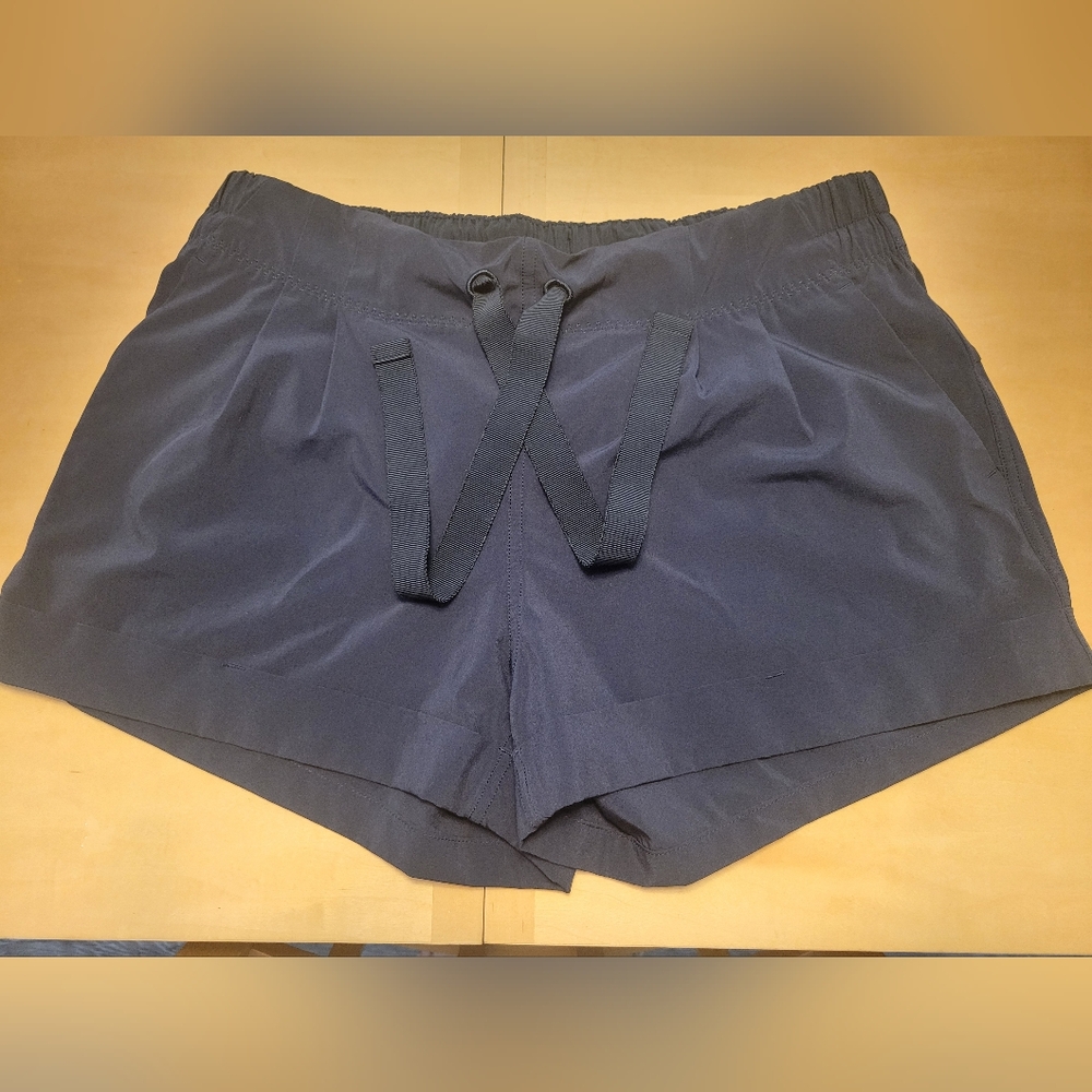 Women's Lululemon shorts black size 8